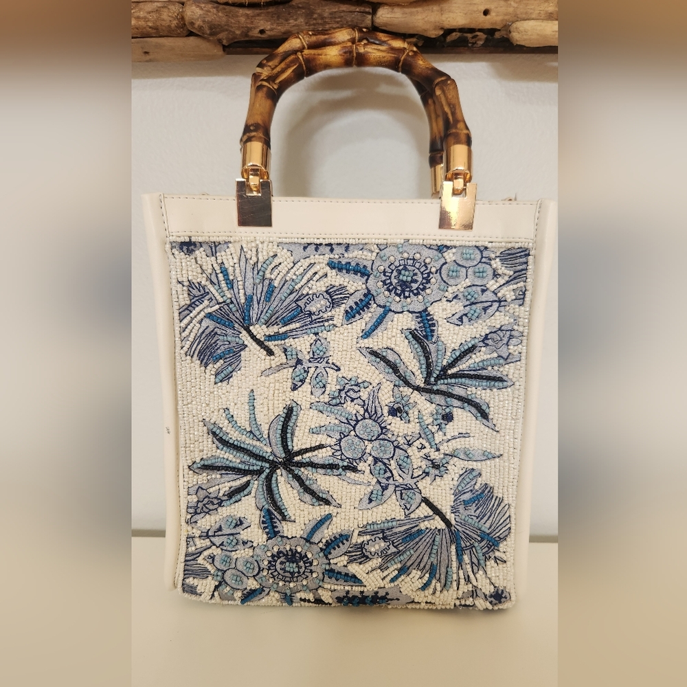 NWT Viral Beaded Embroidered Floral Blue White Bag Bamboo Handles Gold Chain